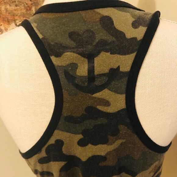 Flag nor fail Camo cake crop top retired rare workout gear tank top camouflage - Picture 15 of 15